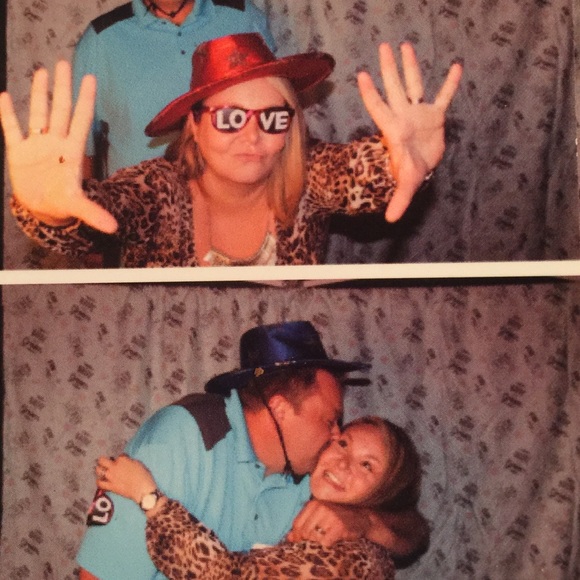 Meet your Posher, Amelia - Picture 4 of 8